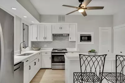 124 Chestnut St #2, Brookline, MA 02445 - Photo 3