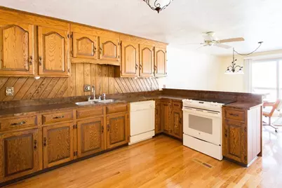 21-22 Beach Drive, West Brookfield, MA 01585 - Photo 5