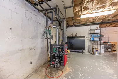 24 Geneva St, Worcester, MA 01602 - Photo 21