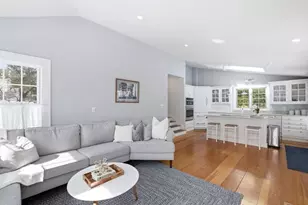 25 Irving Pl, Holliston, MA 01746 - Photo 15