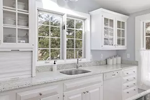 25 Irving Pl, Holliston, MA 01746 - Photo 11