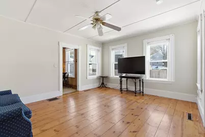 198 Chestnut St, Marlborough, MA 01752 - Photo 5