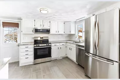 122 Samoset Ave, Mansfield, MA 02048 - Photo 7