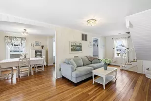 137 Hampton Cir, Hull, MA 02045 - Photo 3