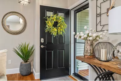 16 Farnum St #16, Uxbridge, MA 01569 - Photo 1