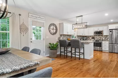 16 Farnum St #16, Uxbridge, MA 01569 - Photo 9