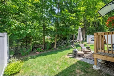 16 Farnum St #16, Uxbridge, MA 01569 - Photo 31