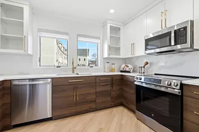 3 Chatham St #3, Watertown, MA 02472 - Photo 9