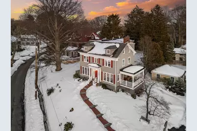 240 Upland Rd, Newton, MA 02460 - Photo 3