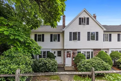 1 Traverse St #E, Wakefield, MA 01880 - Photo 3