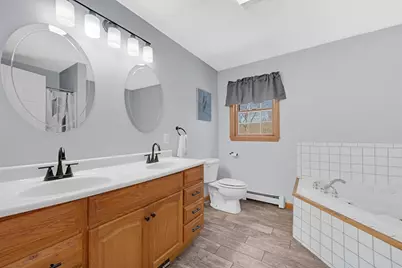 80 New Braintree Rd, North Brookfield, MA 01535 - Photo 17