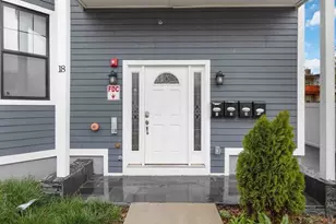 18 Albion St, Boston, MA 02119 - Photo 19