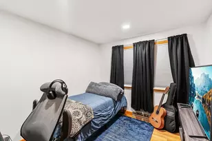 143 Plymouth St, Pembroke, MA 02359 - Photo 17