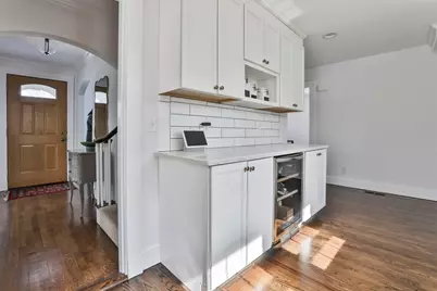 1185 Brook Rd, Milton, MA 02186 - Photo 9