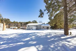 18 Northway St, Holliston, MA 01746 - Photo 23