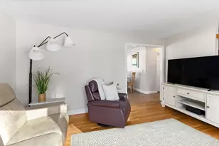 61 Suffolk St, Whitman, MA 02382 - Photo 9