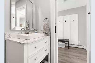 124 S Park St, Haverhill, MA 01835 - Photo 11