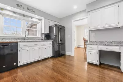 124 S Park St, Haverhill, MA 01835 - Photo 17