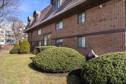 84 Grant St #12, Somerville, MA 02145 - Photo 15