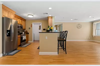 29 Maple St #G, Canton, MA 02021 - Photo 5