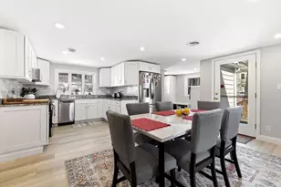 43 Woodside Ln, Arlington, MA 02474 - Photo 5