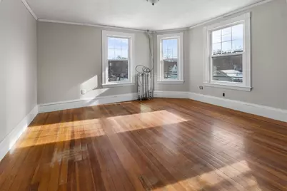 21 Congress St, Amesbury, MA 01913 - Photo 9