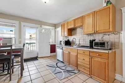 31 Weston St #2, Waltham, MA 02453 - Photo 3