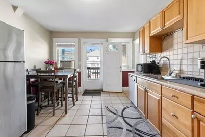 31 Weston St #2, Waltham, MA 02453 - Photo 5