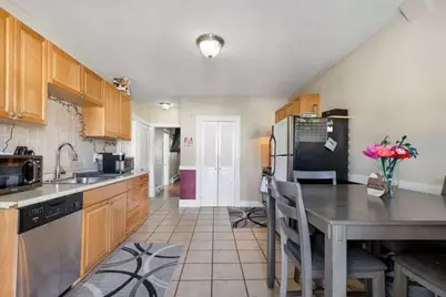 31 Weston St #2, Waltham, MA 02453 - Photo 7