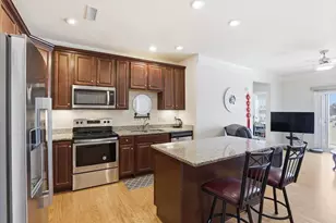 2 Francis Dr, Andover, MA 01810 - Photo 3