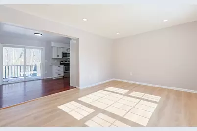 56 Goddard Memorial Dr, Worcester, MA 01603 - Photo 3