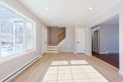 56 Goddard Memorial Dr, Worcester, MA 01603 - Photo 5