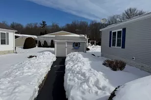 20 Woodridge Rd, Plainville, MA 02762 - Photo 5