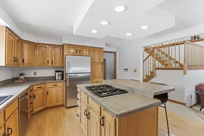 44 Kensington Ave, Westfield, MA 01085 - Photo 5