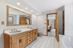 44 Kensington Ave, Westfield, MA 01085 - Photo 27