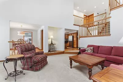 44 Kensington Ave, Westfield, MA 01085 - Photo 7