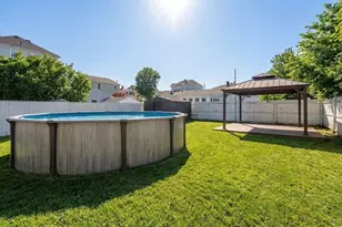 231 Lapham St, Fall River, MA 02721 - Photo 15