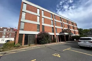 155 Maple St, Springfield, MA 01105 - Photo 1