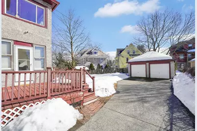 35 Spruceland Ave, Springfield, MA 01108 - Photo 37