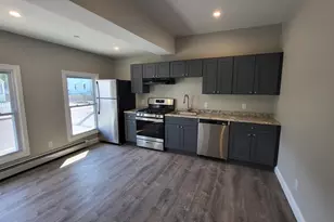 218 Mechanic St, Leominster, MA 01453 - Photo 3