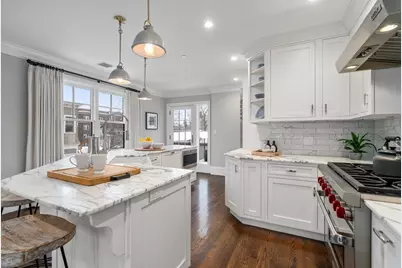 46 Mount Vernon Street #1, Cambridge, MA 02140 - Photo 11