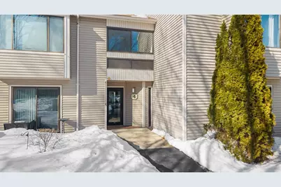 4 Thayer Pond Dr #20, Oxford, MA 01537 - Photo 3