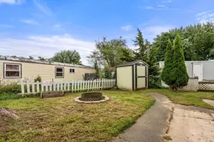 350 West St, Ludlow, MA 01056 - Photo 7
