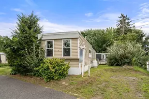 350 West St, Ludlow, MA 01056 - Photo 5