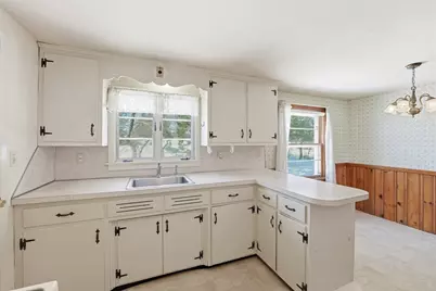 303 Kibbe Rd, East Longmeadow, MA 01028 - Photo 5