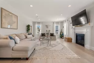 22 Taylor Ln, Rowley, MA 01969 - Photo 9