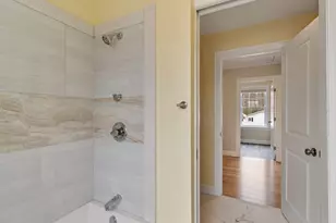 23 Leslie Rd, Worcester, MA 01605 - Photo 33