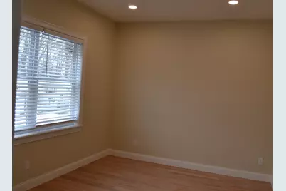 23 Leslie Rd, Worcester, MA 01605 - Photo 13