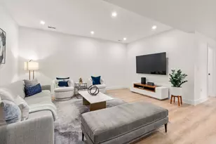 1919 Commonwealth Ave, Newton, MA 02466 - Photo 21