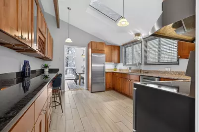 16 Hampshire Rd, Wayland, MA 01778 - Photo 5